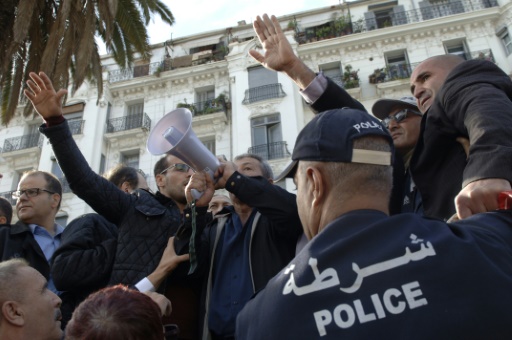 Alger: la police empêche un rassemblement de syndicalistes
