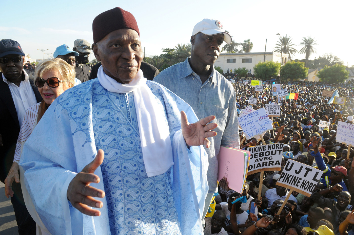 Sénégal: la présidentielle « inch Allah aura lieu » le 24 février malgré la menace de Wade