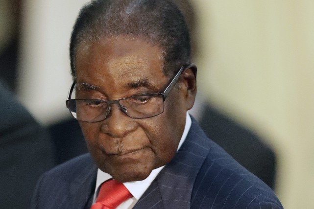 Zimbabwe : le président Mugabe démissionne après 37 ans de pouvoir