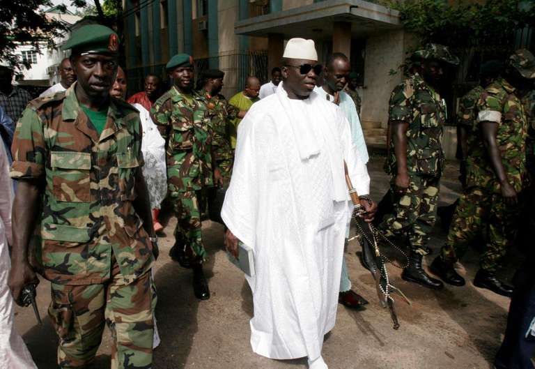 Un ministre de l’ex-dictateur gambien poursuivi en Suisse pour « crimes contre l’humanité »