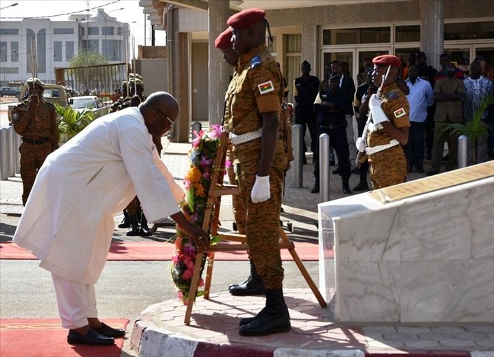 Le Burkina Faso rend hommage à ses militaires tués dans l’attaque de Ouagadougou