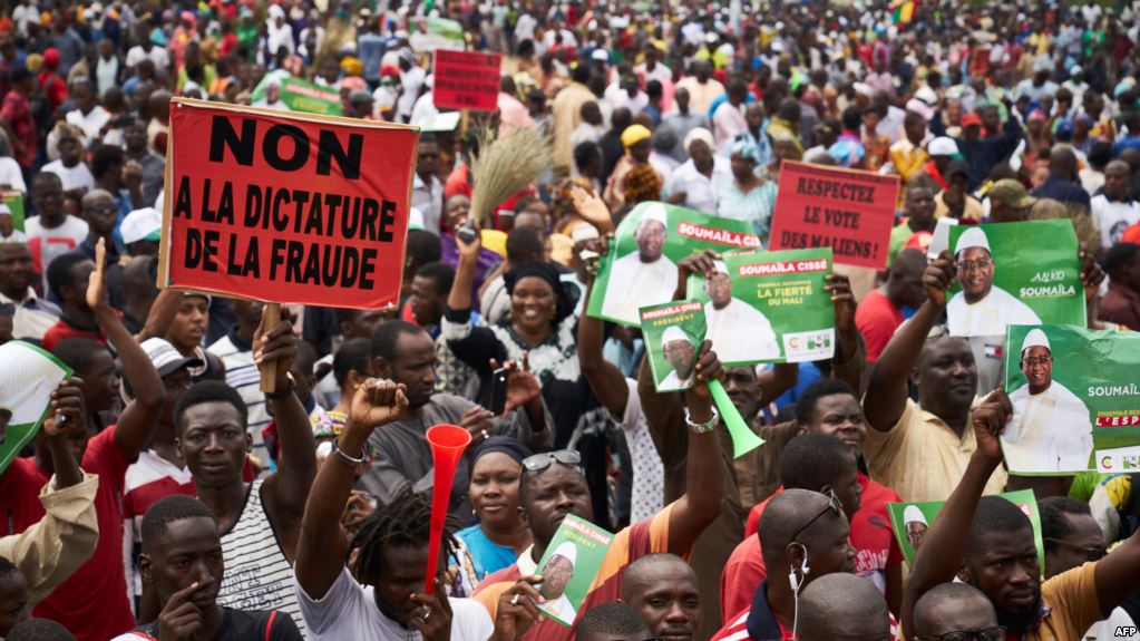 Au Mali, des milliers de manifestants contre la victoire d’IBK