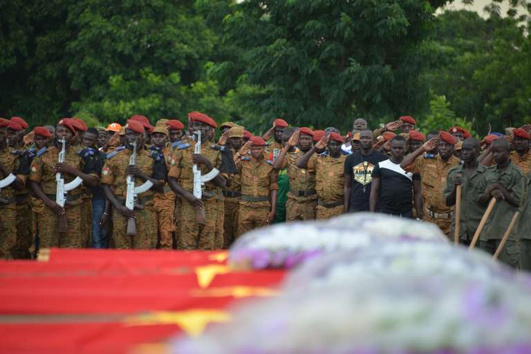 Burkina: 5 soldats tués dans une embuscade, un pont détruit