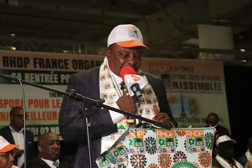 Paris : Congrès RHDP – le ministre Adjoumani galvanise ses troupes
