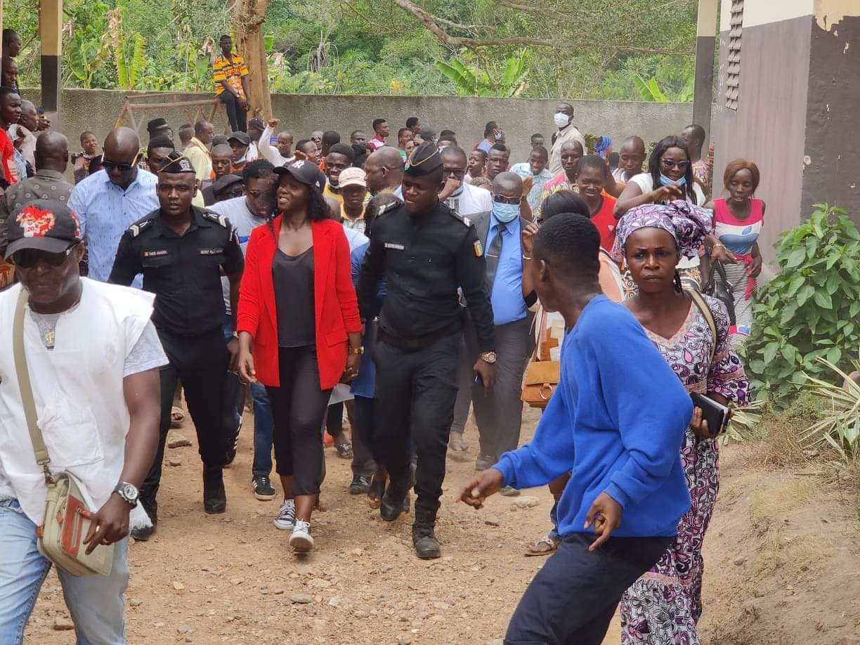 CIV/LÉGISLATIVES À AGBOVILLE/LE BRAQUAGE de MR BITOKO :(ON NE CÈDE PAS NOUS IRONS JUSQU’AU BOUT'(Fleur Esther Aké M’bo)