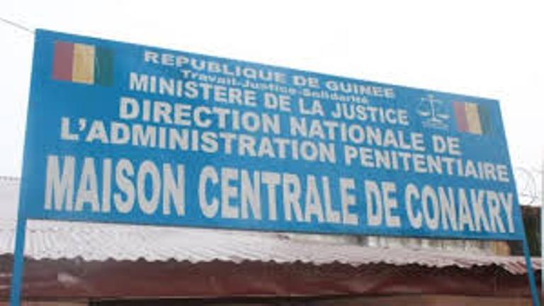 Guinée: plusieurs dizaines d’opposants libérés