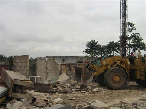 Les déguerpis du train urbain « métro » d’Abidjan s’estiment victimes d’injustices et de racket