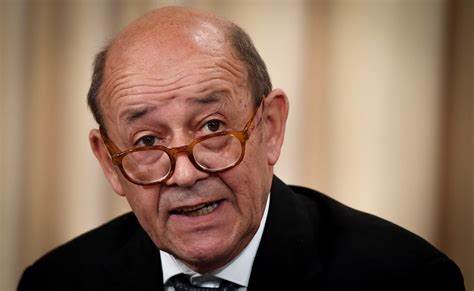 Mali : la France et ses partenaires européens ne peuvent « pas rester comme cela », avertit Jean-Yves Le Drian