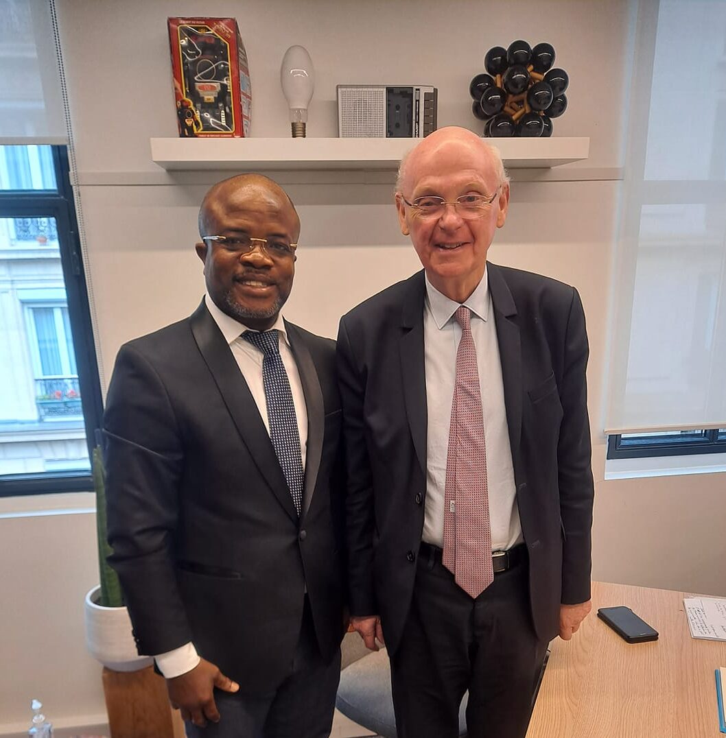 Campagne Electorale en France: Mr Abel naki  rencontre M. Patrick STEFANINI, directeur de campagne de Madame Valérie PECRESSE,