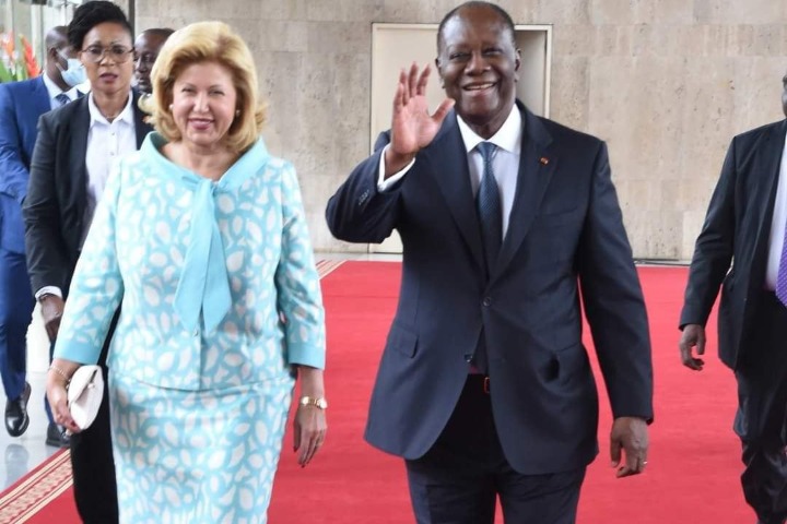 Alassane Ouattara a quitté Abidjan pour le Vatican et New York