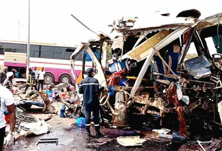 Accident de Yamoussoukro : une délégation ministérielle au chevet des blessés